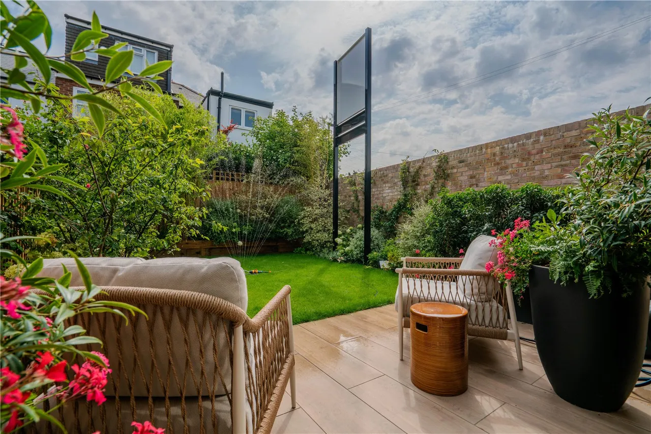 Bakers Mews, Twickenham, TW2, photo 17