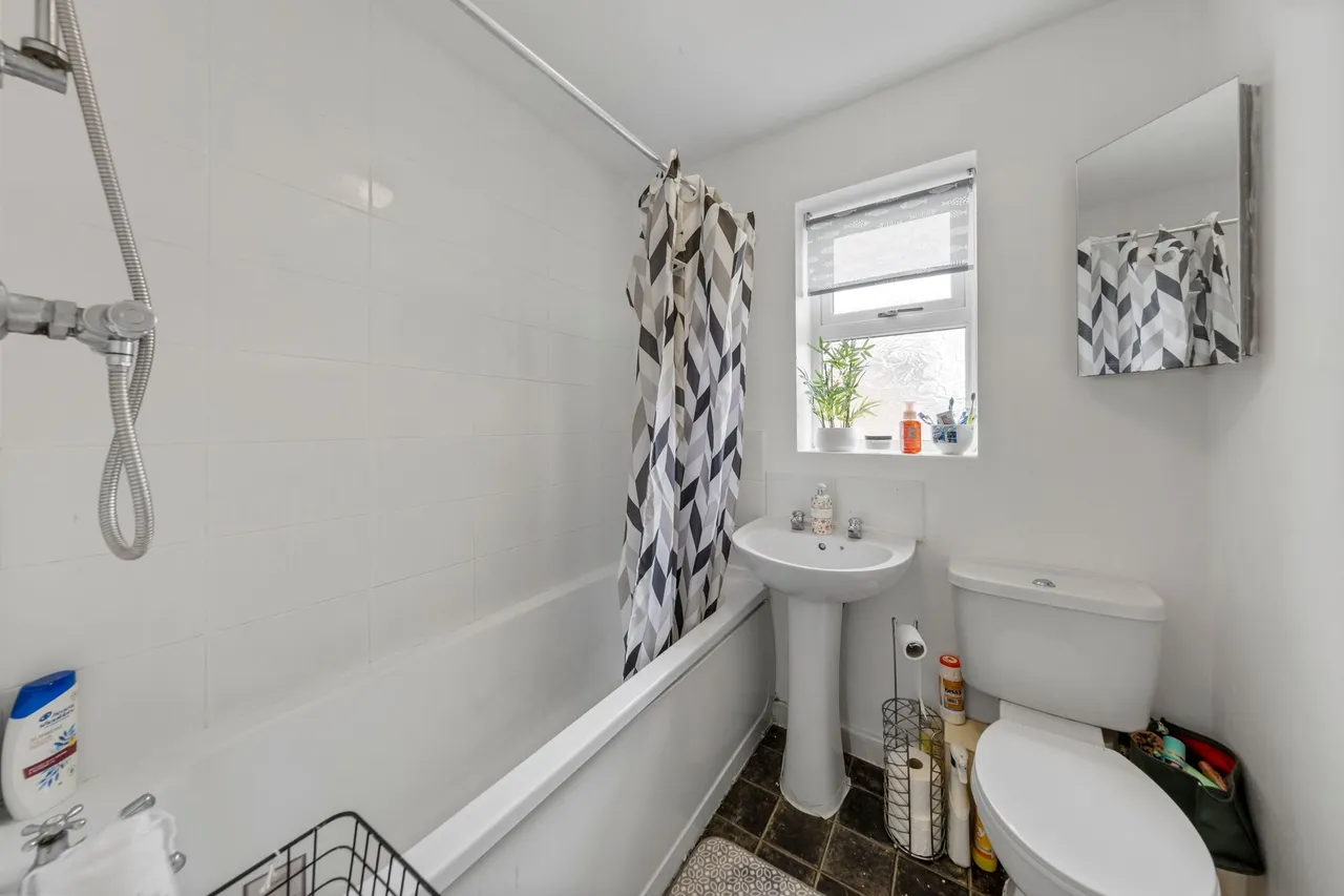 Mildenhall Close, Great Sankey, Warrington, Warrington, WA5 1ZD, photo 12