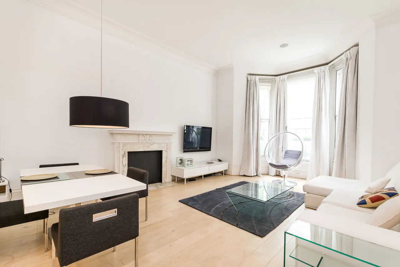 2 bed flat for sale — Flat 2, 59 Redcliffe Gardens, London