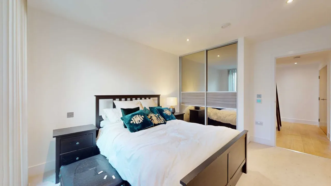 Chiswick High Road, Chiswick, W4 5AG, photo 6