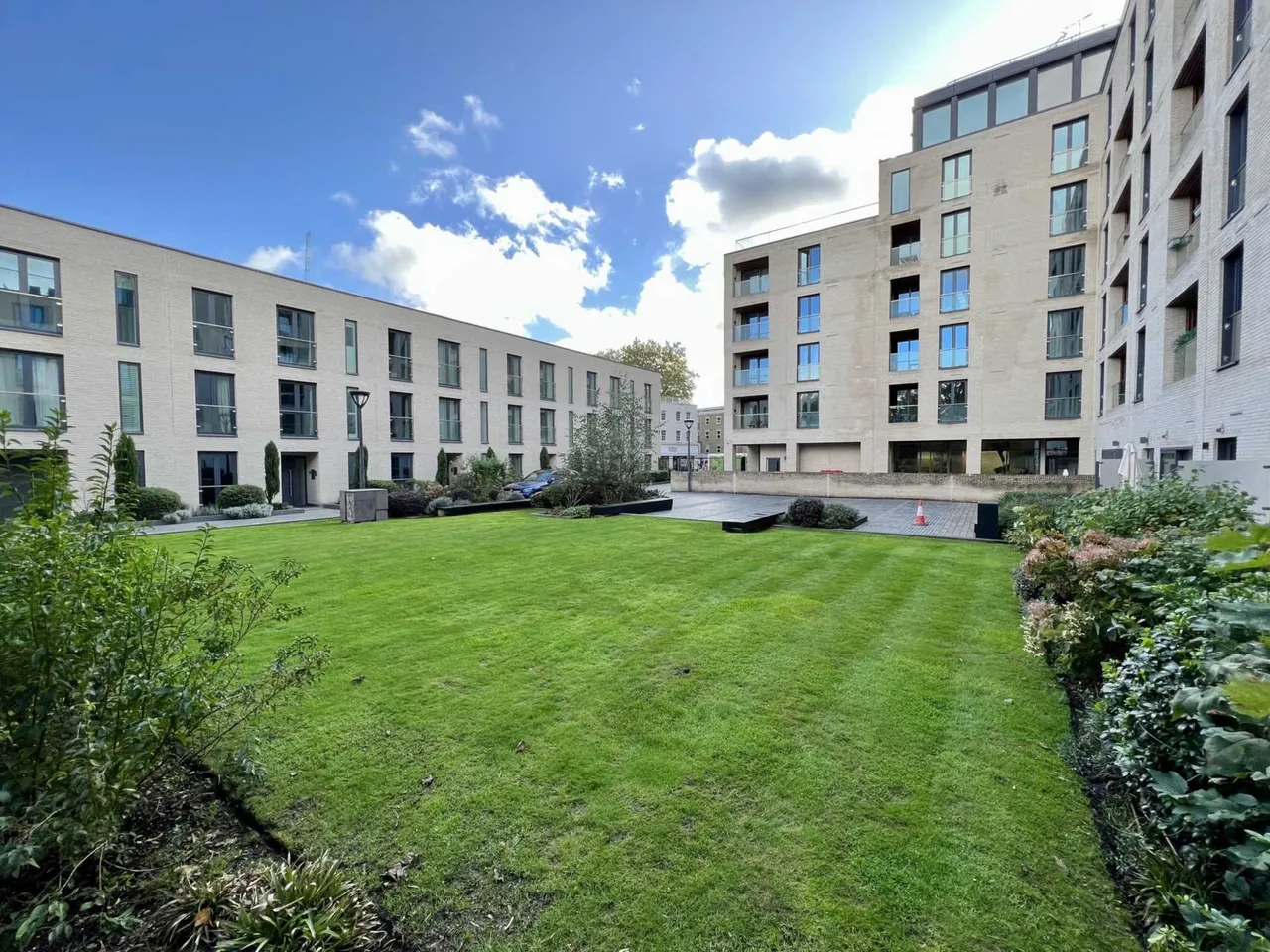 Chiswick High Road, Chiswick, W4 5AG, photo 11