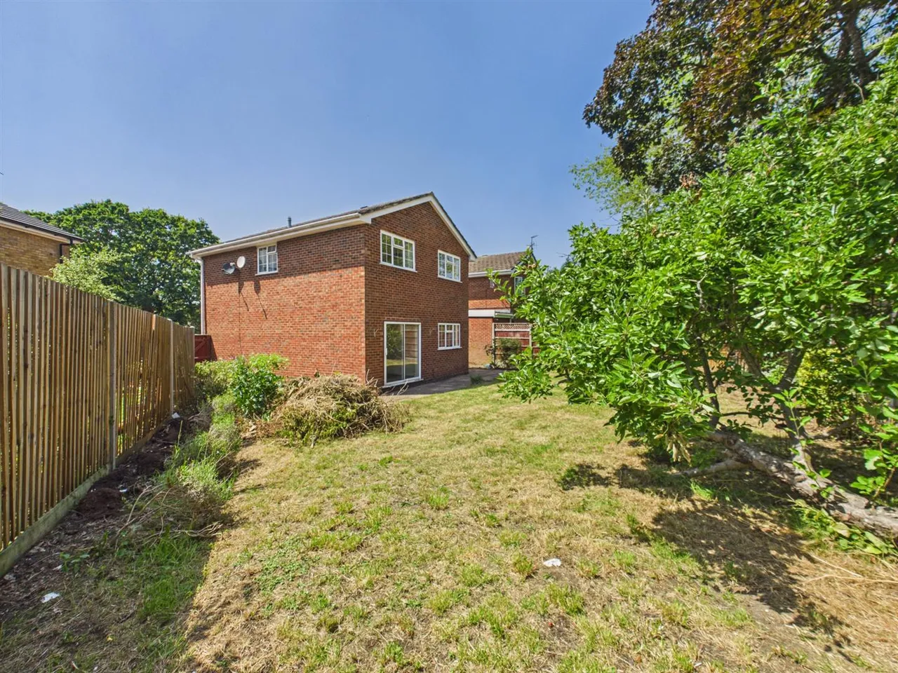 Seaford Close, Ruislip, HA4 7HN, photo 12