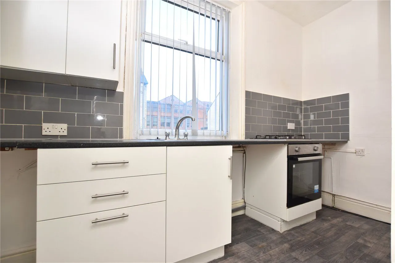 South Street, Morley, LS27, photo 4