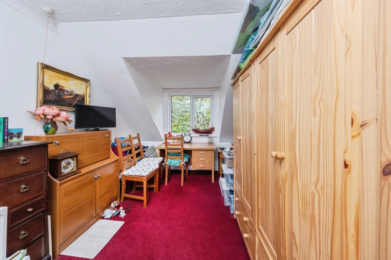Lawnsmead Gardens, Newport Pagnell, MK16, photo 11