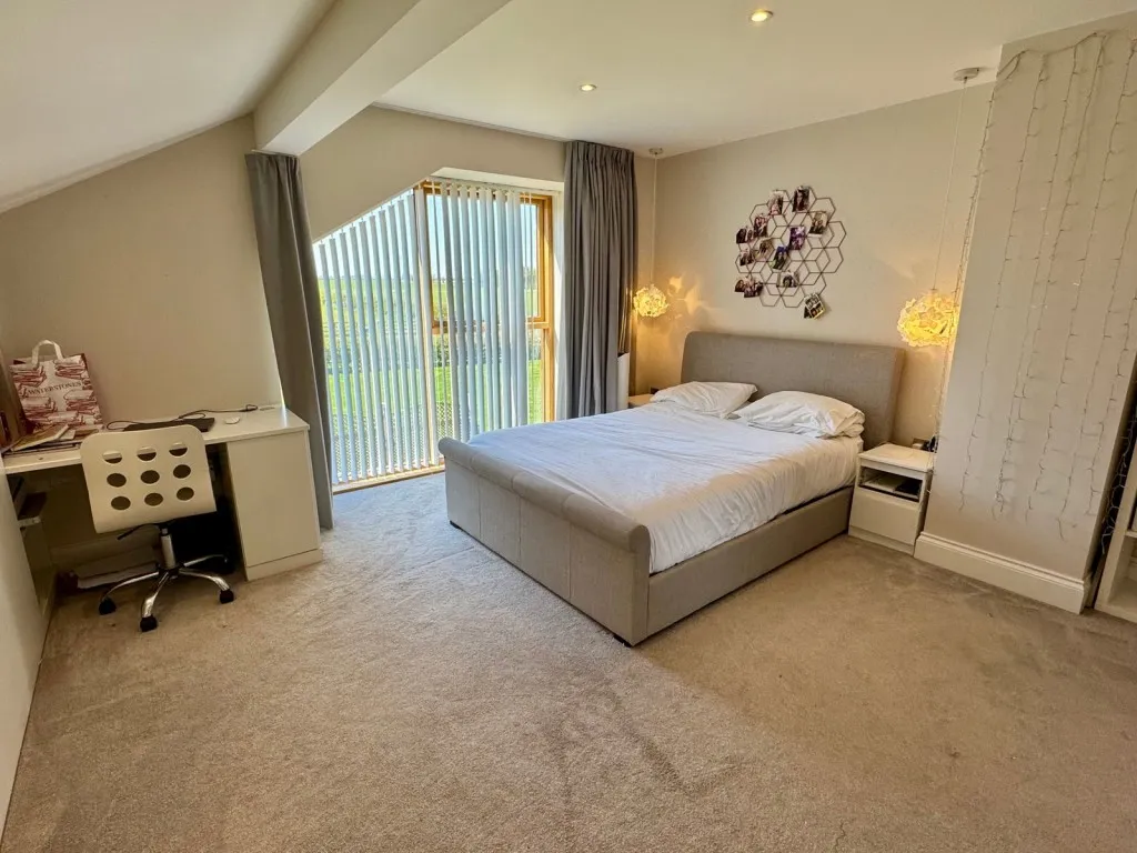 Main Street, Tadcaster, LS24, photo 24