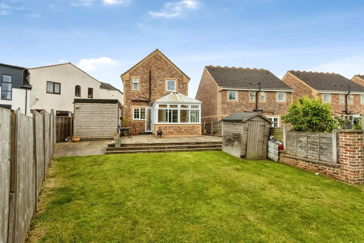Moor Road, Stanley, Wakefield, West Yorkshire, WF3, photo 21