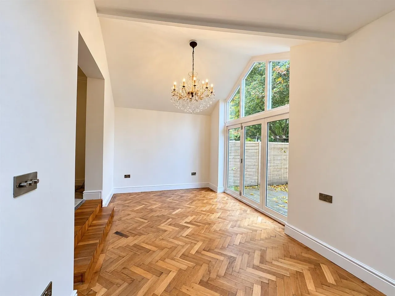 Lisson Grove, Hale, WA15, photo 7