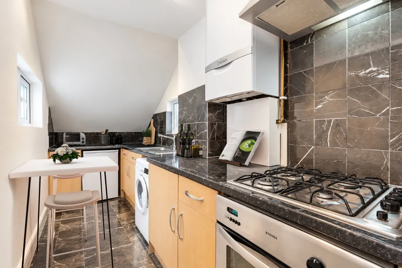 Onslow Road, Richmond, TW10, photo 4