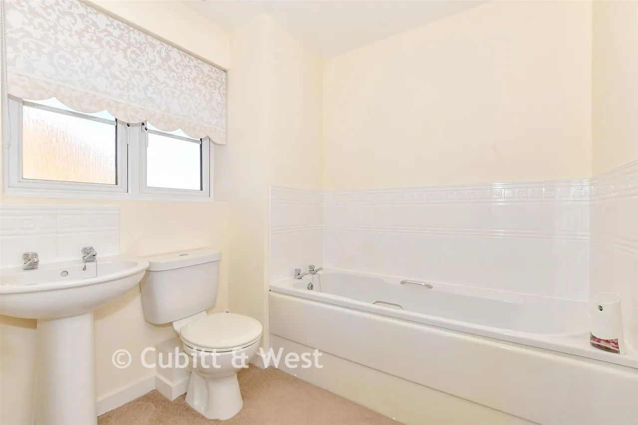 Hollist Chase, Littlehampton, BN17, photo 9