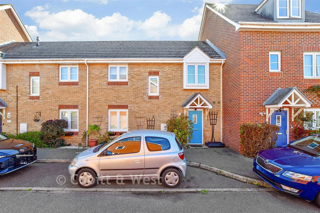 3 bed house for sale, Hollist Chase, Littlehampton, BN17