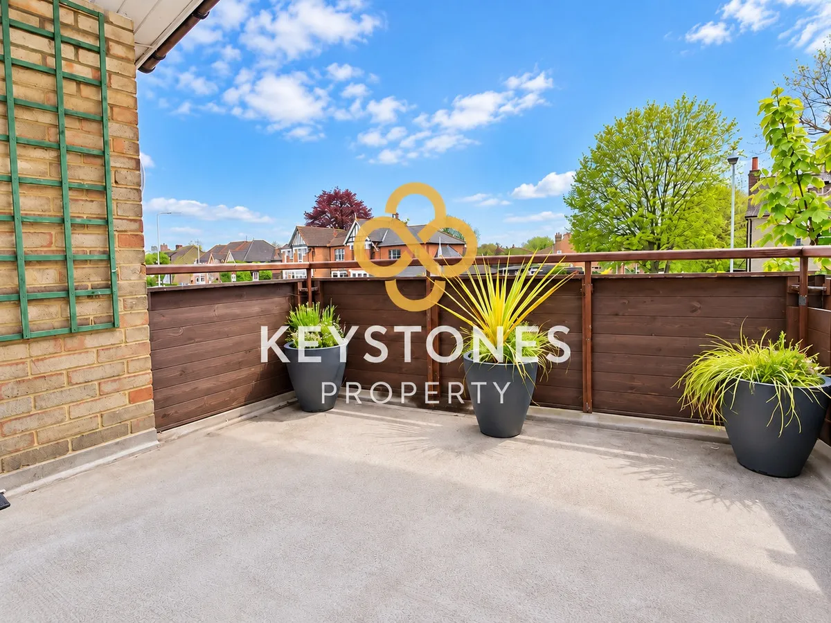 Station Lane, Hornchurch, RM12, photo 7
