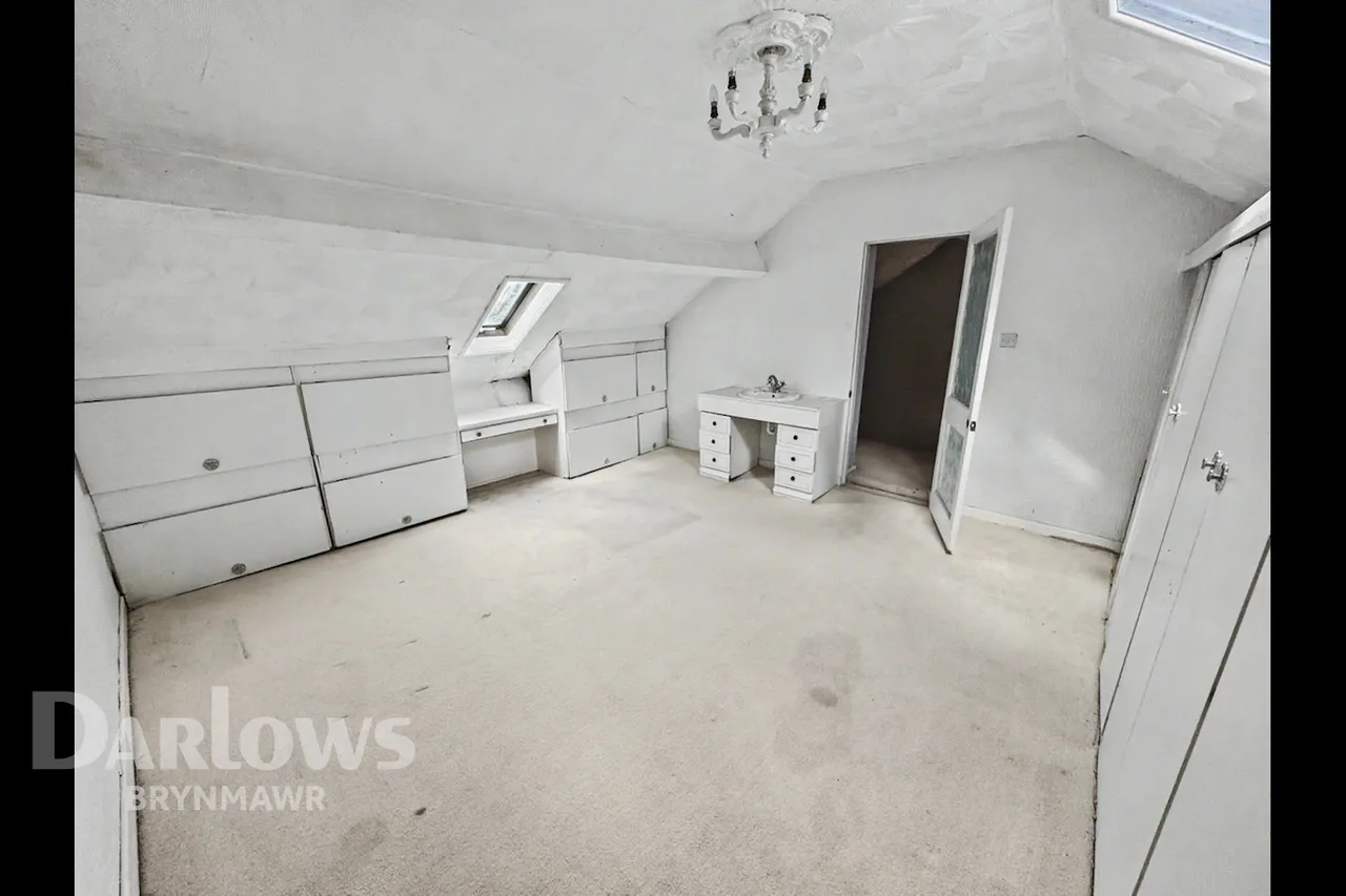 Hillview, Tredegar, photo 17