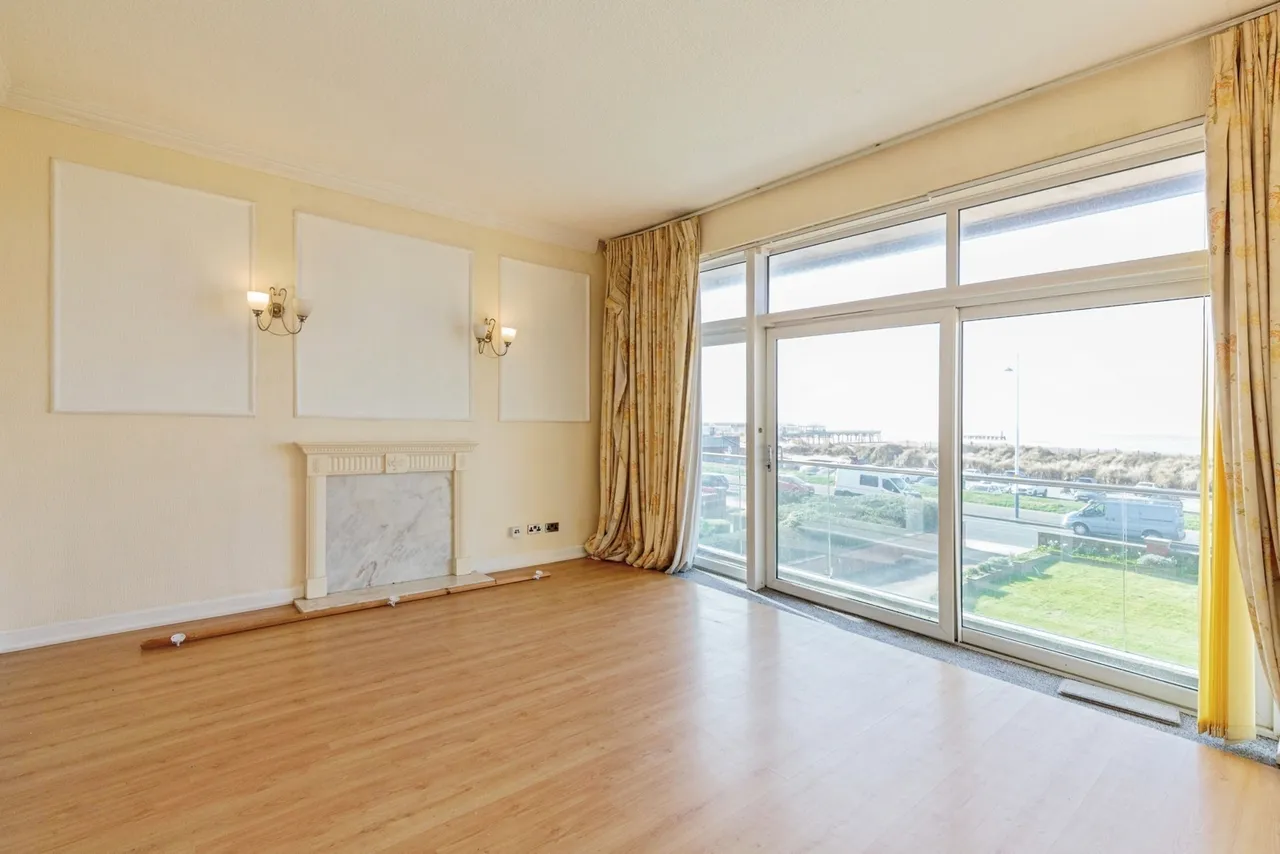 North Promenade, Lytham St. Annes, FY8, photo 3