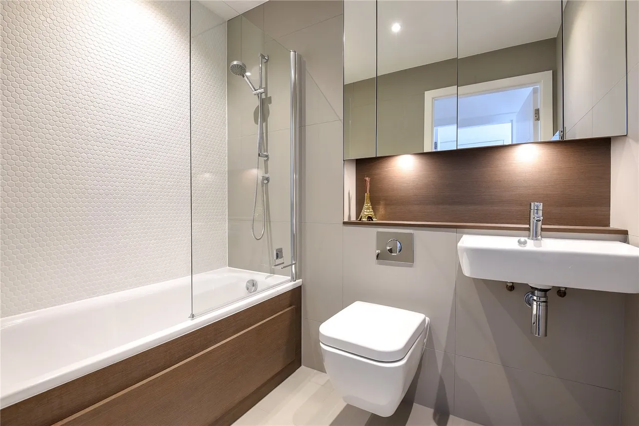 Down Place, London, W6, photo 3
