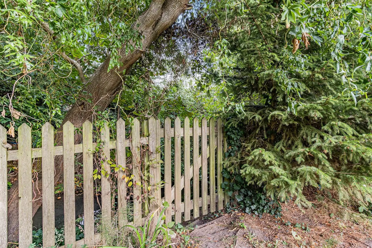 Meadow Lane, Linton, CB21, photo 20