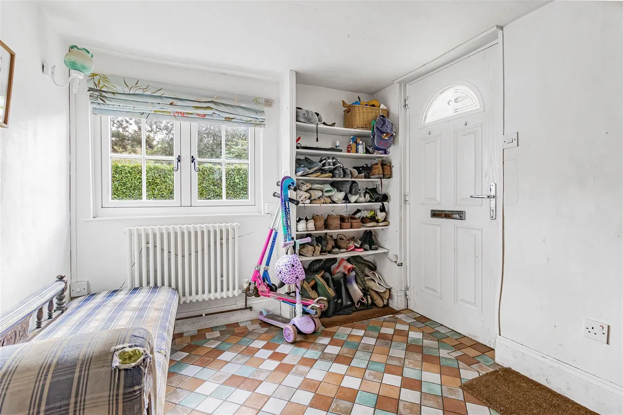 Meadow Lane, Linton, CB21, photo 9