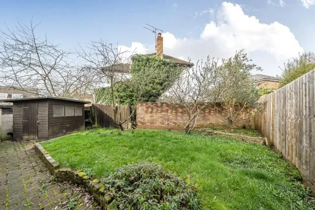 Abercorn Close, London, NW7, photo 18