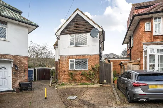 2 bed house for sale, Abercorn Close, London, NW7