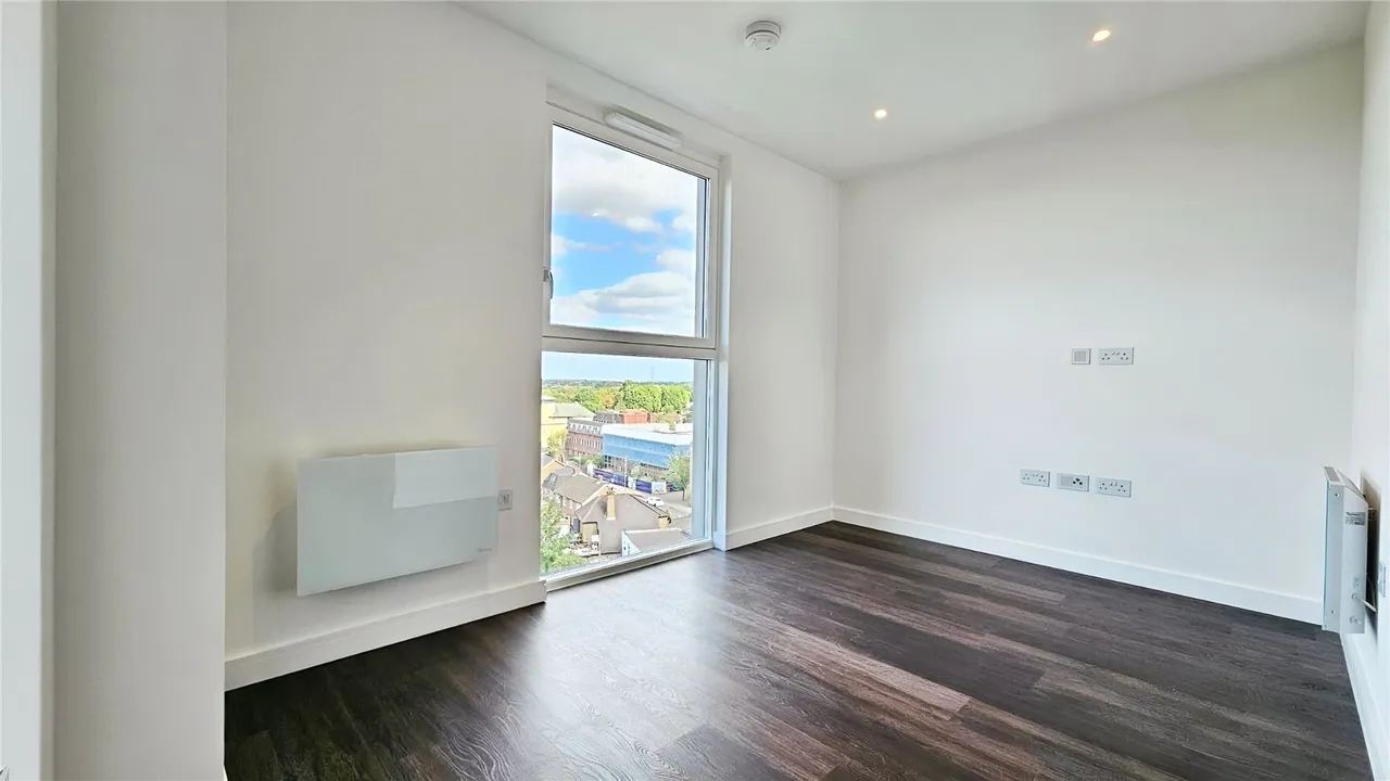 Eden Grove, Staines-upon-Thames, TW18, photo 7