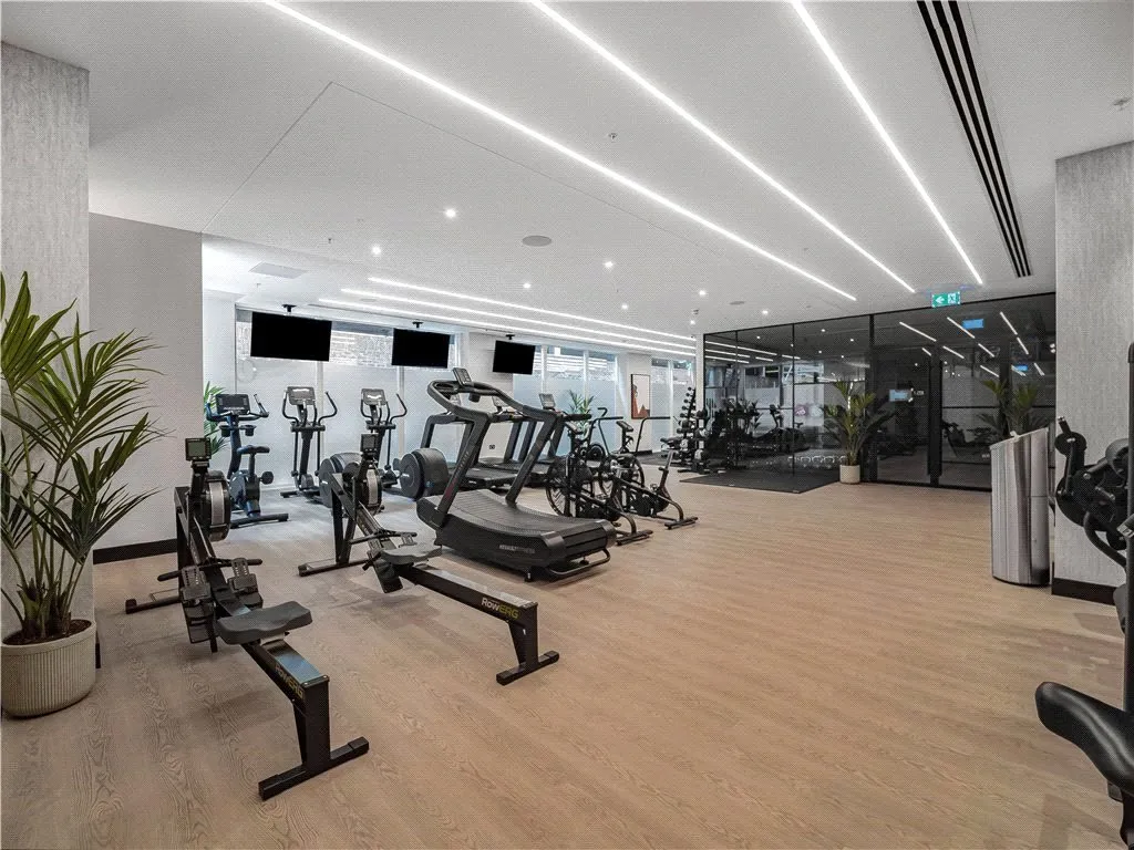 Eden Grove, Staines-upon-Thames, TW18, photo 15