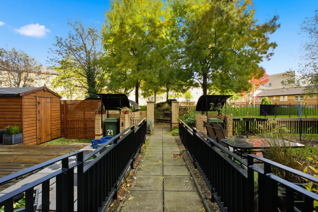 Errol Gardens, Glasgow, G5, photo 16