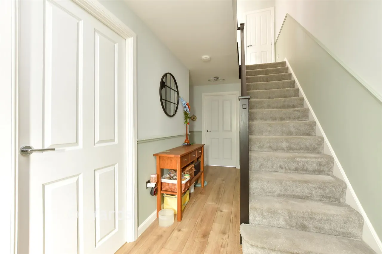Petunia Avenue, Minster On Sea, ME12, photo 5