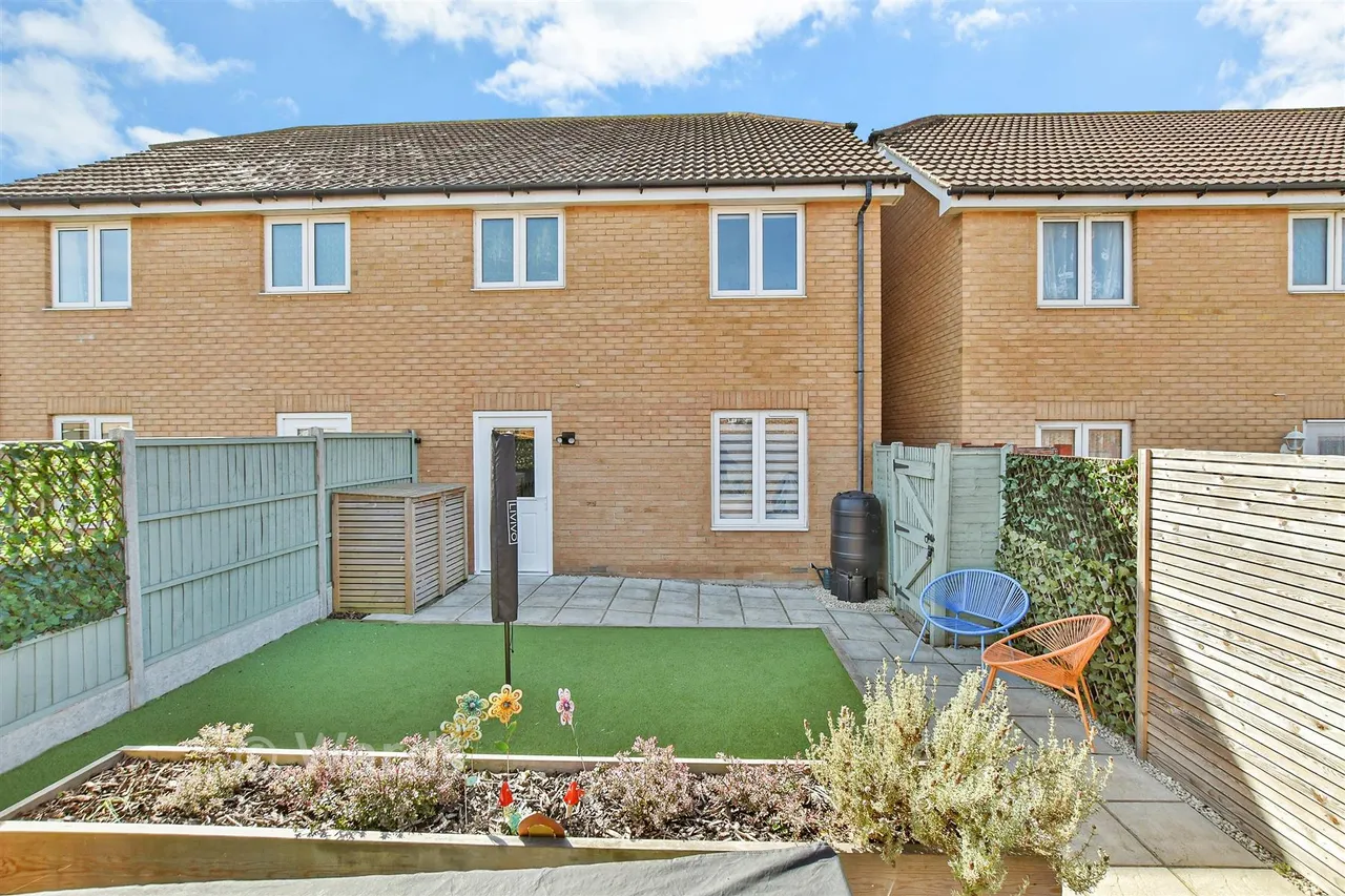 Petunia Avenue, Minster On Sea, ME12, photo 12