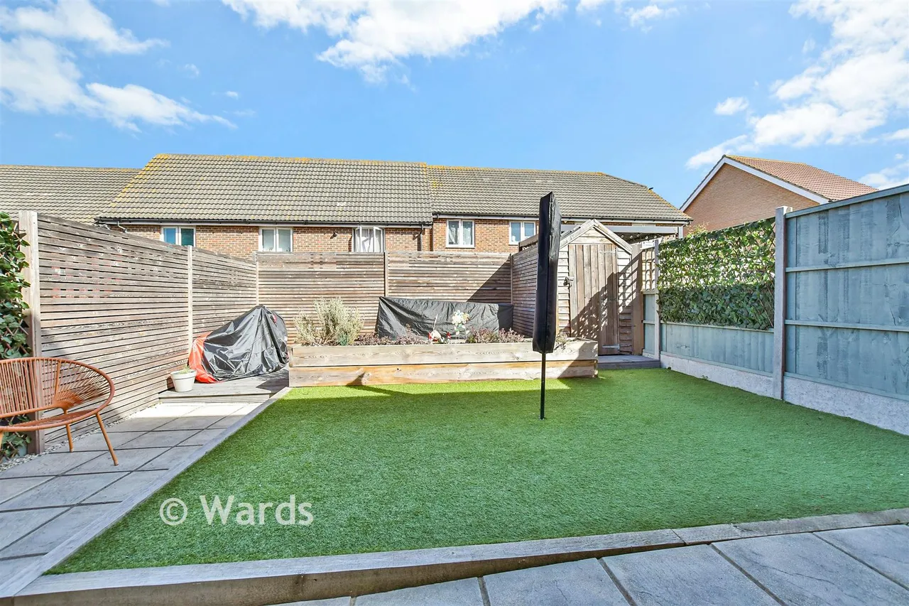 Petunia Avenue, Minster On Sea, ME12, photo 11