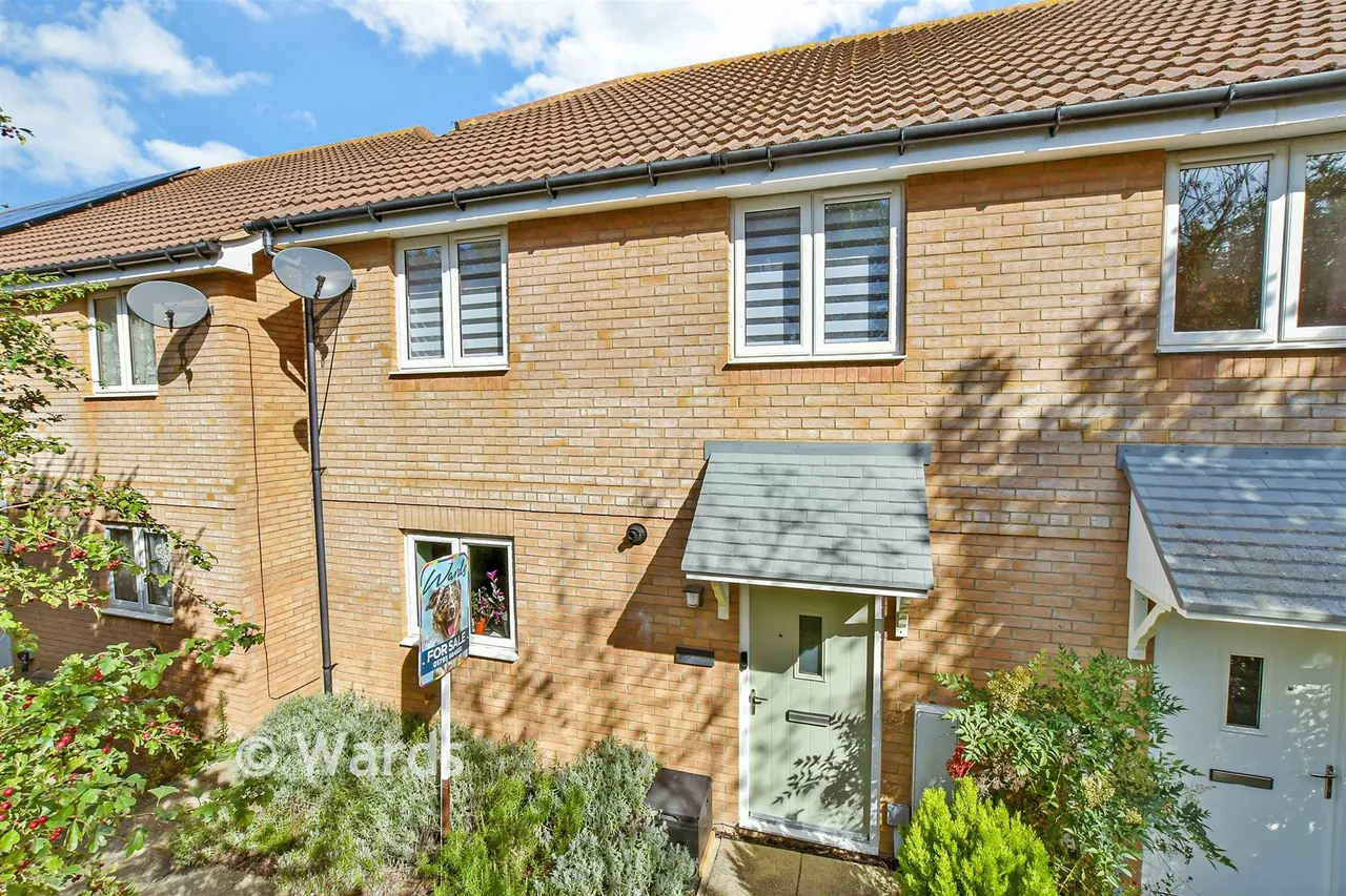 3 bed house for sale, Petunia Avenue, Minster On Sea, ME12