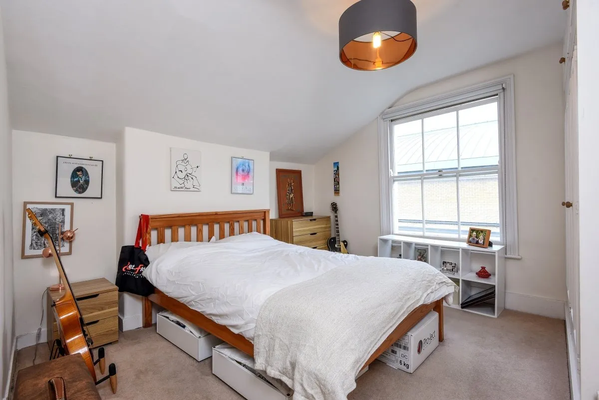 Voltaire Road, Clapham, SW4, photo 2