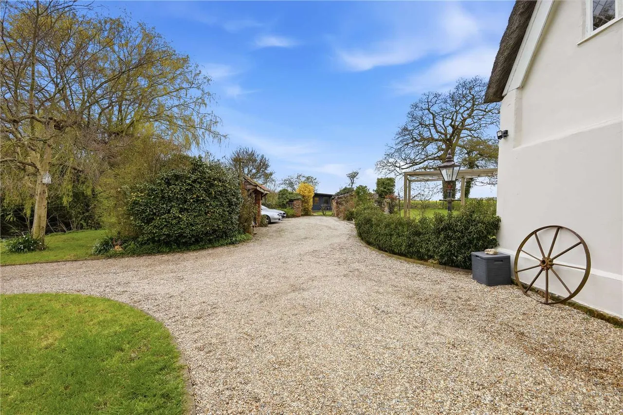 Manse Lane, Cratfield, IP19, photo 28