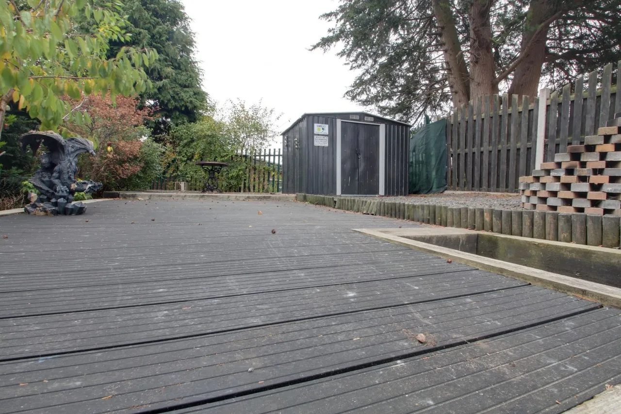 Alderton Crescent, Leeds, LS17, photo 15