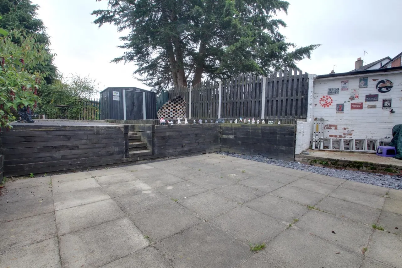 Alderton Crescent, Leeds, LS17, photo 14
