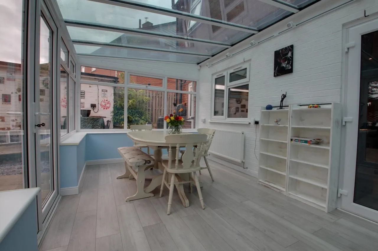 Alderton Crescent, Leeds, LS17, photo 6