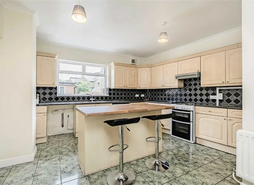Waldegrave Road, Teddington, TW11, photo 3