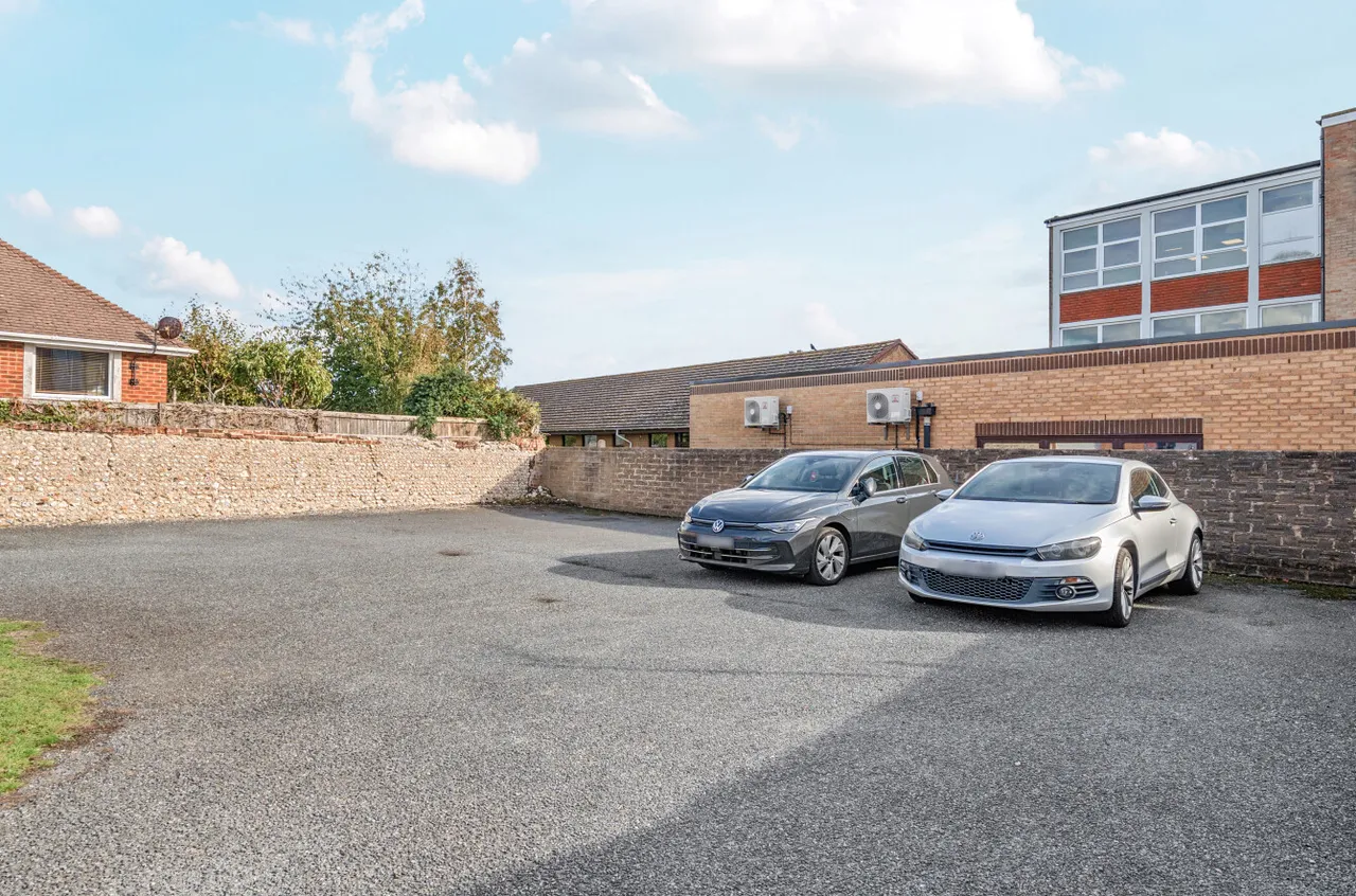 Chesswood Road, East Worthing, BN11, photo 9