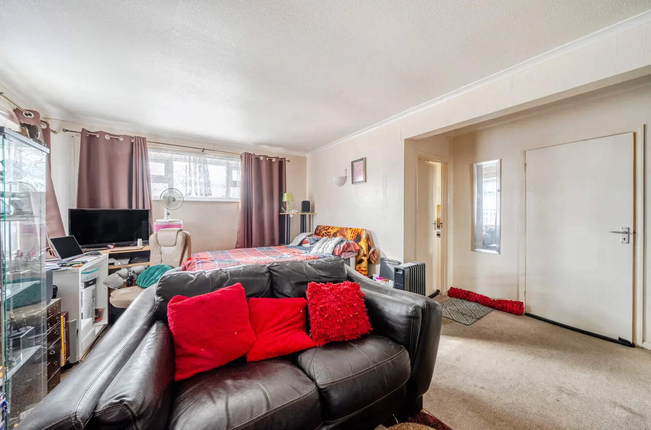 Chesswood Road, East Worthing, BN11, photo 4