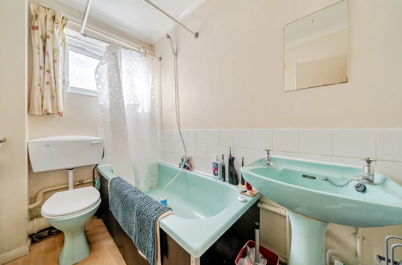 Chesswood Road, East Worthing, BN11, photo 8