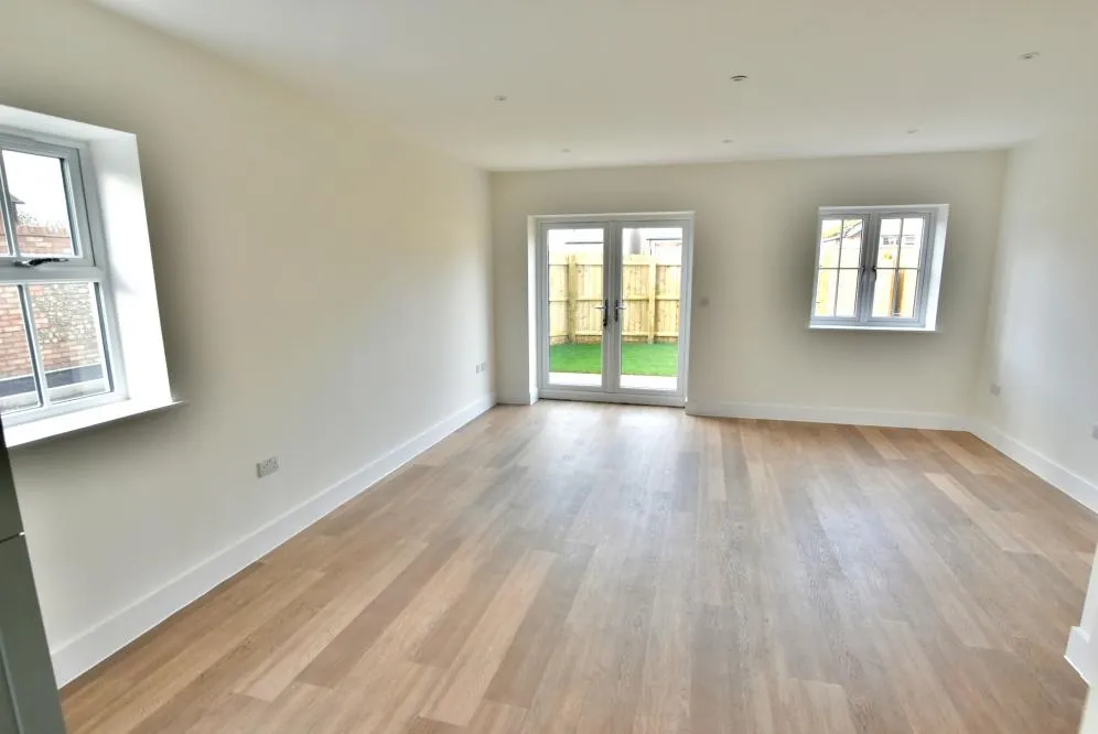 Churchill Gardens, Sturminster Marshall, BH21, photo 4