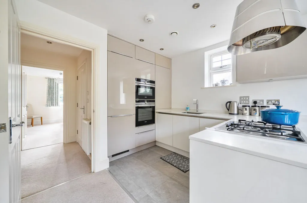 Woodcote Valley Road, Purley, CR8, photo 9