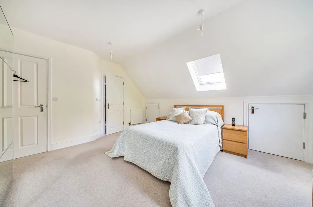 Woodcote Valley Road, Purley, CR8, photo 15