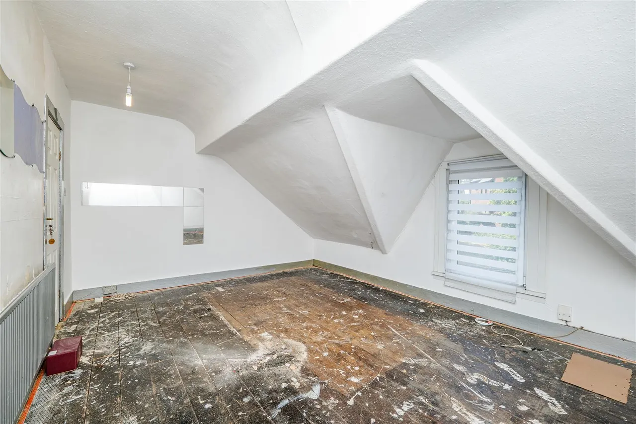 Porthkerry Road, Barry, CF62 7AX, photo 20
