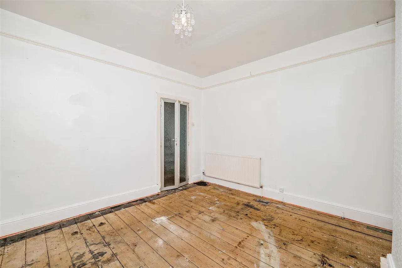 Porthkerry Road, Barry, CF62 7AX, photo 18