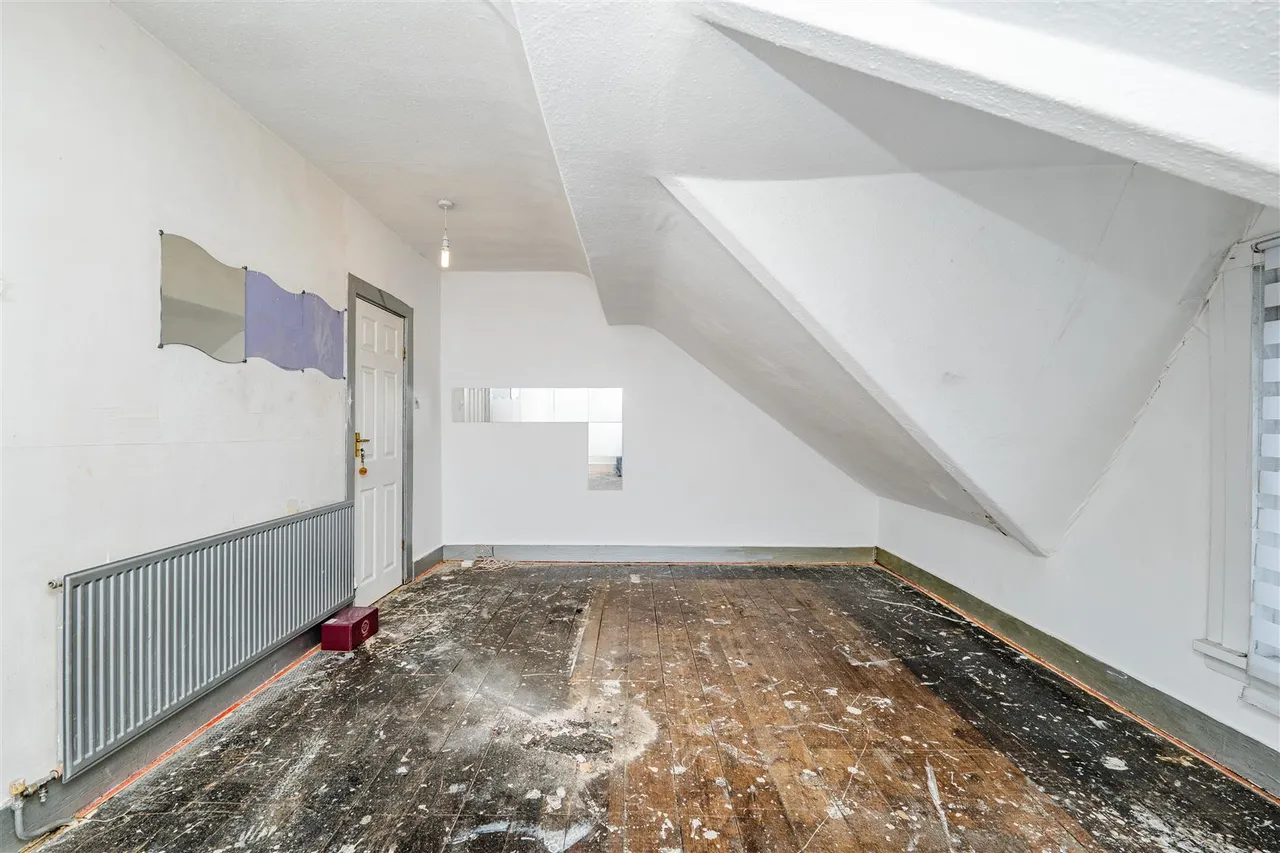 Porthkerry Road, Barry, CF62 7AX, photo 22