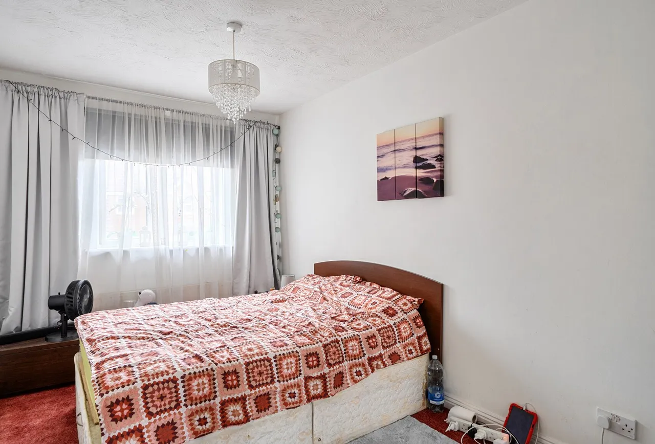 Guest Avenue, Gloucestershire, Emersons Green, BS16 7GA, photo 12