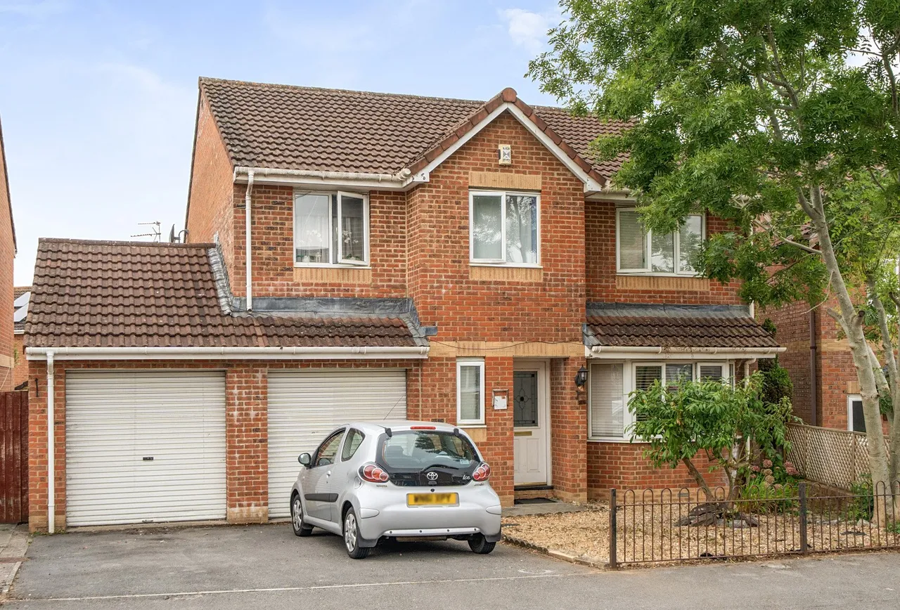 5 bed house for sale — Guest Avenue, Gloucestershire, Emersons Green, BS16 7GA