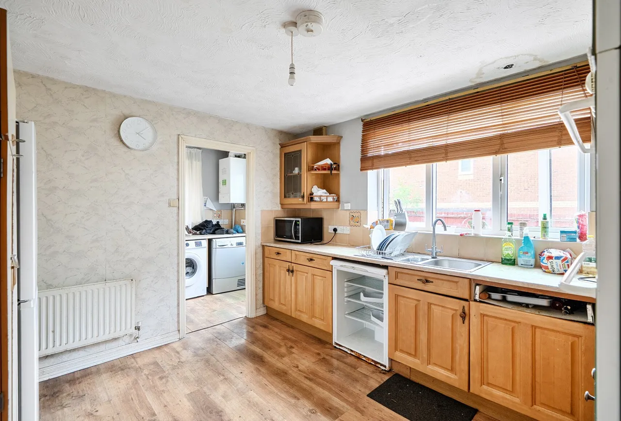 Guest Avenue, Gloucestershire, Emersons Green, BS16 7GA, photo 9