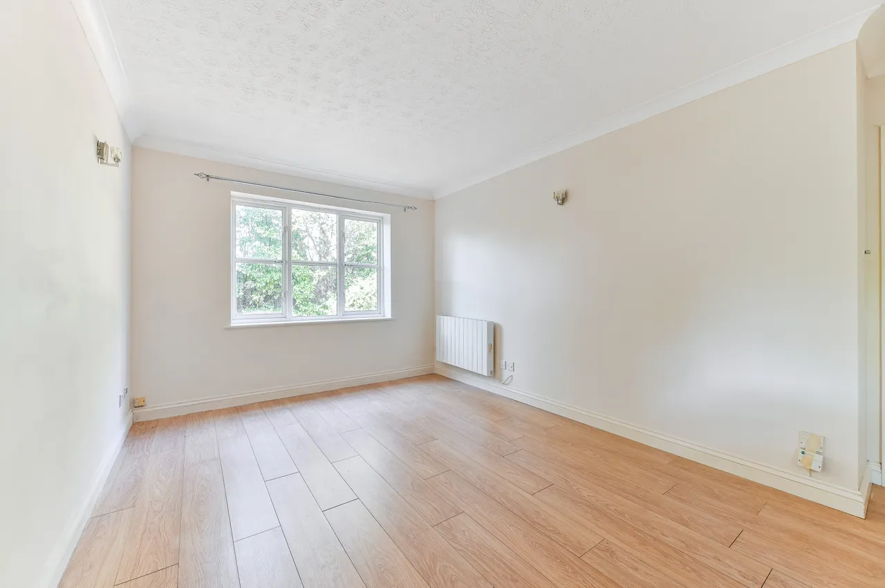 3 Cramer Court, Warwick Road, New Malden, photo 9