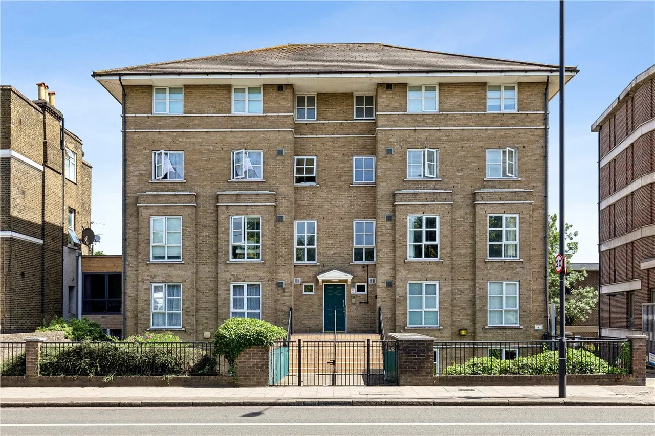 Seven Sisters Road, London, N4, photo 6
