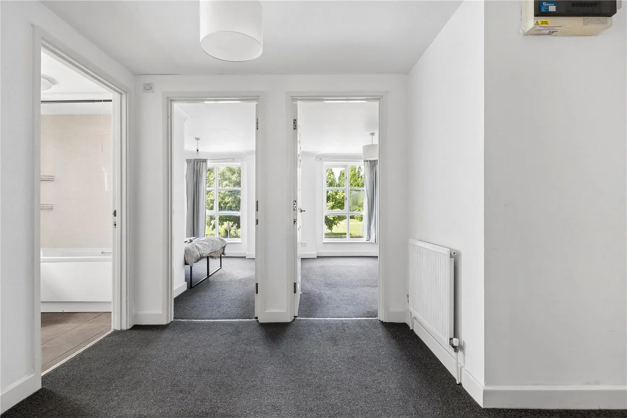 Seven Sisters Road, London, N4, photo 2